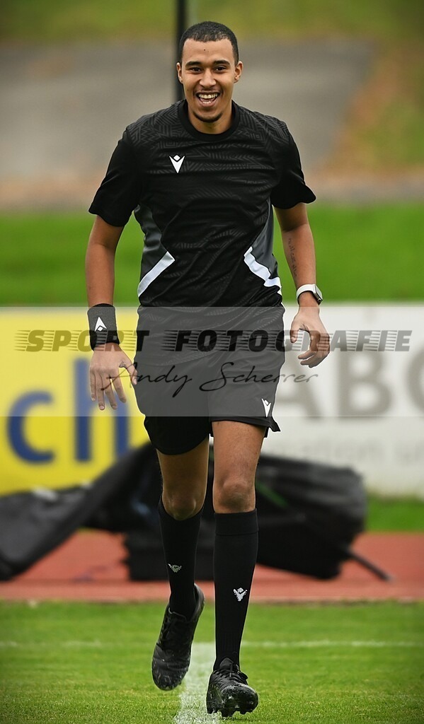 saDSC_1864b | Kaufen Sie Sportbilder im Onlineshop von Andy Scherrer Sportfotografie. Faszinierende Bilder von Sportevents aus der ganzen Schweiz. Fussball, Frauenfussball, Unihockey, Handball, Schwingen und weiteren Sportarten. - Realisiert mit Pictrs.com