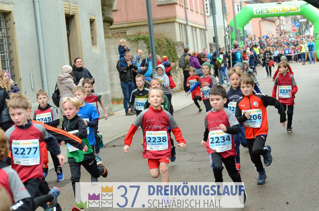 AOK JuniorCup 400m | 3Koenigslauf 2023 - Realisiert mit Pictrs.com