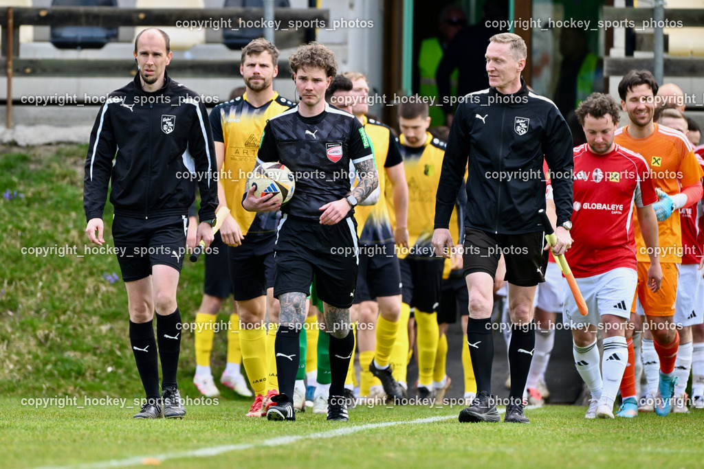 SV Arnoldstein vs. FC Union Sillian-Heinfels | Heribert Petritz Referee, Marcel Andre Vaschauner Referee, Christian Maier Referee, #31 Roman Binter SV Arnoldstein, #6 Gabriel Mayr FC Sillian, SV Arnoldstein vs. FC Union Sillian-Heinfels, SV Arnoldstein vs. FC Union Sillian-Heinfels am 29.03.2026 in Arnoldstein (Waldparkstadion Arnoldstein), Austria, (Photo by Bernd Stefan)