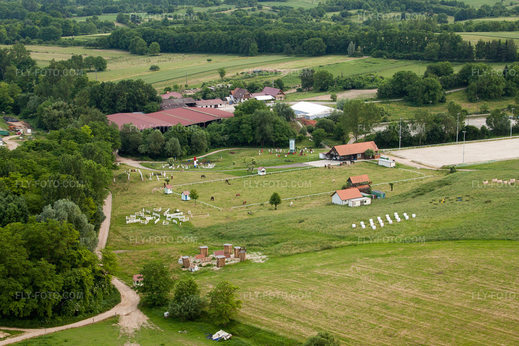 Aerial view: Haras de la Née in Neewiller-près-Lauterbourg in the state Bas-Rhin, France.Photo: IMG_28742.jpg taken on 06/14/2010 by Werner Riehm/FLY-FOTO.comResolution of the original: 4752 x 3168 px
