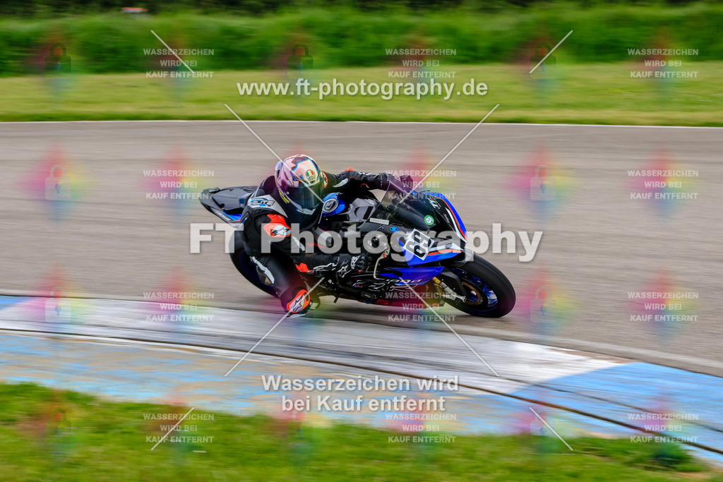 MotoTeam-9468 | Hier findet Ihr Bilder von Touristenfahrten auf der Nürburgring Nordschleife oder von anderen Veranstaltungen die ich besucht habe. Viel Spass beim Durch Schauen 