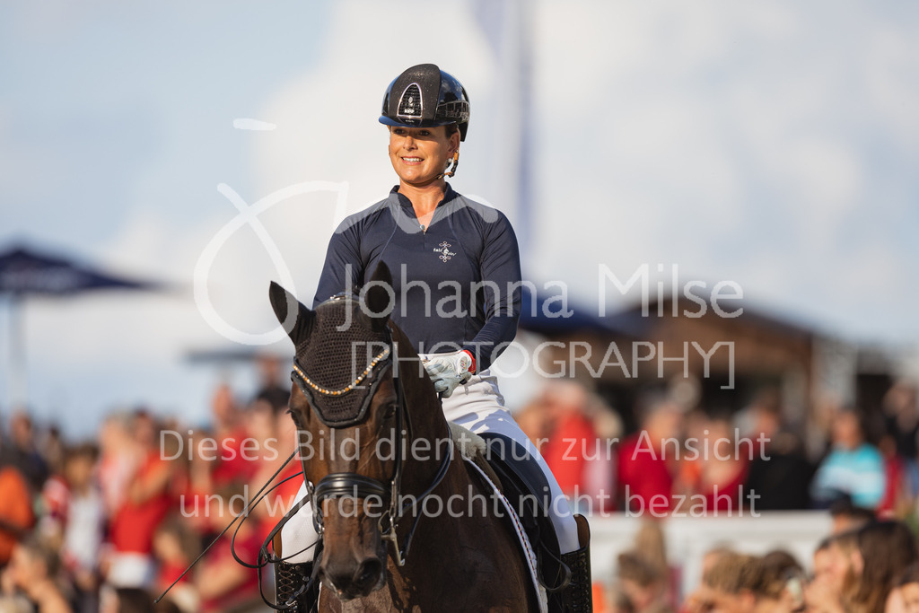 230728_BHO_Showprogramm-537 | Deine schönsten Turniermomente als professionelle Fotos! Entdecke hochwertige Pferdesport-Fotografie im Online-Shop. Jetzt Fotos finden & bestellen!