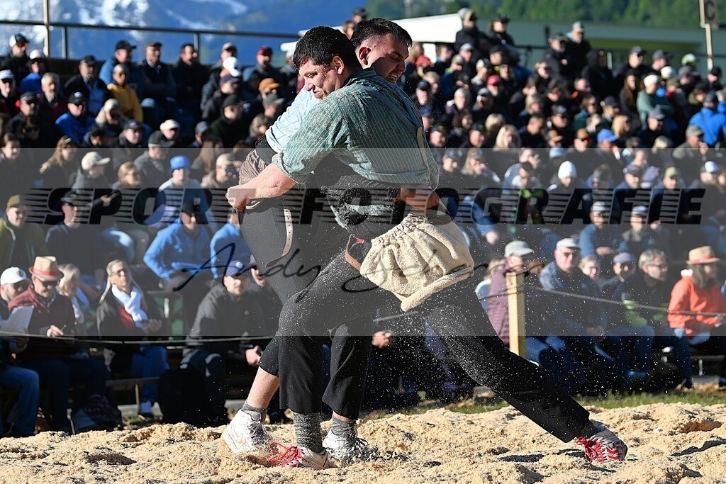 Grab FlorianDSC_6016 | Kaufen Sie Sportbilder im Onlineshop von Andy Scherrer Sportfotografie. Faszinierende Bilder von Sportevents aus der ganzen Schweiz. Fussball, Frauenfussball, Unihockey, Handball, Schwingen und weiteren Sportarten. - Realisiert mit Pictrs.com