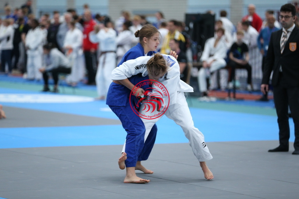 AT3Y0673 | Fotos vom Adler Cup - Pictures from Adler Cup

Hier findet Ihr alle Eindrücke und großen Momente der Adler Cup Wochenenden. Here you will find all impressions and great moments of the Adler Cup weekends. - Realisiert mit Pictrs.com