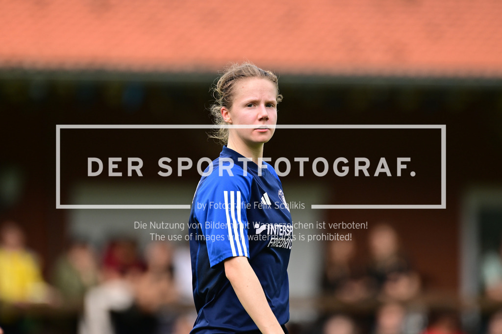 Fußball I Frauen I Saison 2024-2025 I Bezirkspokal Lüneburg I Finale I SV Eintracht Lüneburg - ATSV Scharmbeckstotel I 29.05.2025 I 041291 | Der Sportfotograf. - Realisiert mit Pictrs.com