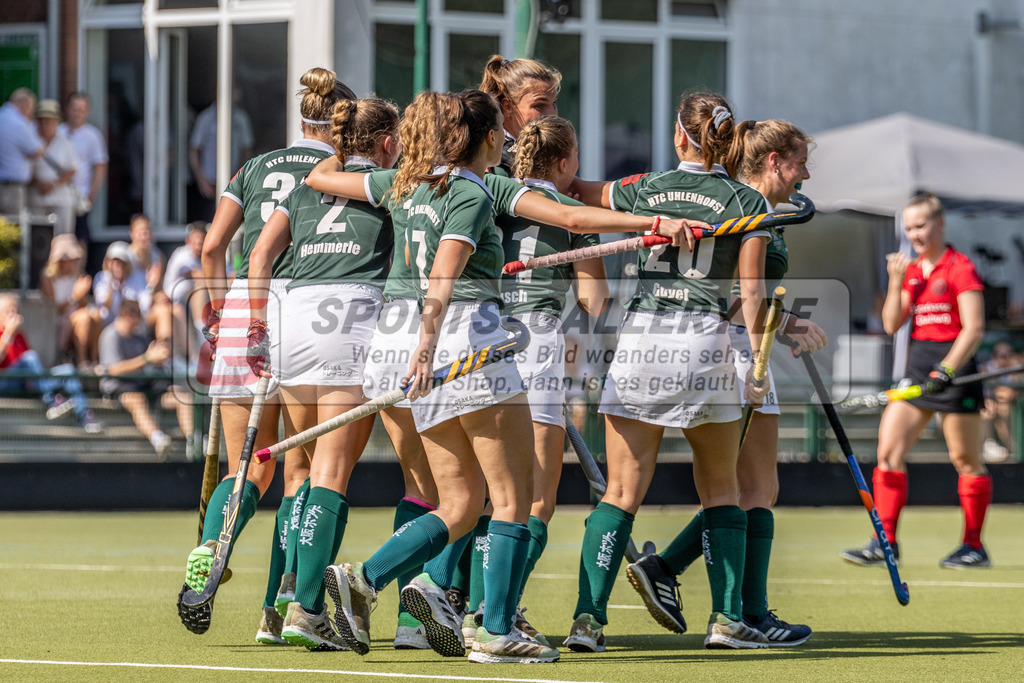 MJ_2023-09-10_F_CR-UHTC-33 | Kim Guyet (Uhlenhorst Mülheim #20), Maya Hemmerle (Uhlenhorst Mülheim #2) &amp; Marrie Oschee (Uhlenhorst Mülheim #33), Club Raffelberg - Uhlenhorst Mülheim am 10.9.2023 in der Sportanlage Club Raffelberg, Duisburg