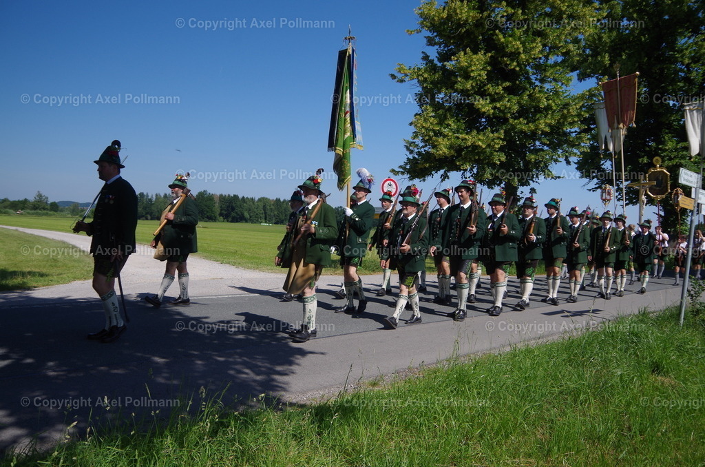 IMGP6190 | fotografiert von Axel PollmannLeonhardi Wallfahrt Benediktbeuern und Murnau, Fronleichnam, Fasching, Landschaft im Loisachtal und Benediktbeuern  - Realisiert mit Pictrs.com