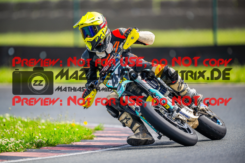 MaZZes_FotoMatrix_240621_6007705_8513 | GELB