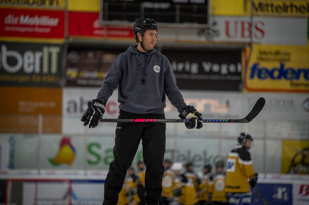 2025-09JP Hockey-Camp-Widnau-040 | "Fussifoto.com – Ihr Ansprechpartner für hochwertige Fotografie! Entdecken Sie kreative Bilder und professionelle Dienstleistungen. Kontaktieren Sie uns für Ihre Projekte!"