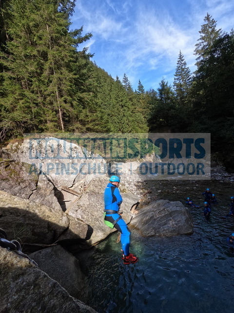 GOPR6660 | Bestelle die Bilder deines Berg- oder Wasser-Abenteuers mit Mountain Sports bequem von zu Hause aus direkt über unseren Online Fotoshop von pictrs.com. - Realisiert mit Pictrs.com