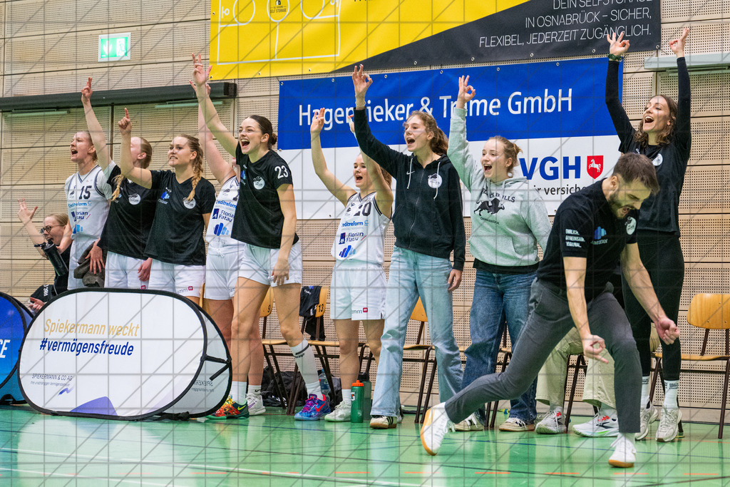 2. DBBL Nord 25/26 | Spieltag 10 | BBC Osnabrück vs. Hürther BC | //  07.12.25: 2. DBBL Nord 25/26 | Spieltag 10 | BBC Osnabrück vs. Hürther BC / Osnabrück / Deutschland  //   CREDIT:www.bullenfotos.de, Martin König, Hörner Weg 40, D-49078 Osnabrück, +4917663732967 // Nutzung und Weitergabe nur zu den vereinbarten Zwecken. Presseanfragen an Ersteller. Alle Rechte beim Ersteller. Honorierung nach MFM. - Realisiert mit Pictrs.com