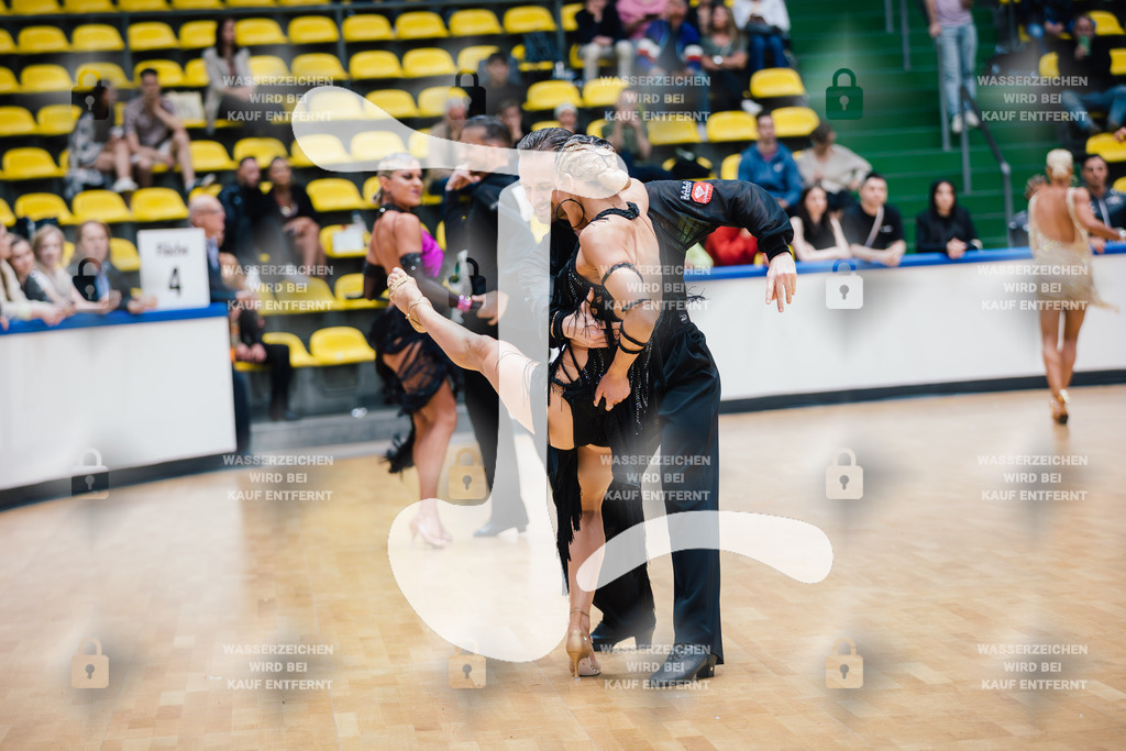 Hessen Tanzt WDSF International Open Latin 4th (83) Vitalii Zakharov _ Tabea Louisa Thaler (TC Blau-Orange Wiesbaden)-2025-05-18-4497 | Webshop for digital downloads and prints of dance sport, event & show photographer Julian Link - Realisiert mit Pictrs.com