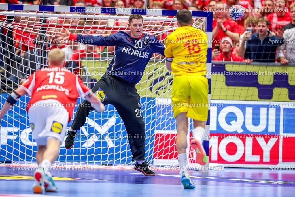 EHF16012602169 | 16.01.2026, Handball, Men's EHF EURO 2026, Dänemark - Nordmazedonien, Jyske Bank Boxen in Herning, Dänemark, Preliminary Round:  Kevin Moller (Denmark #20) 