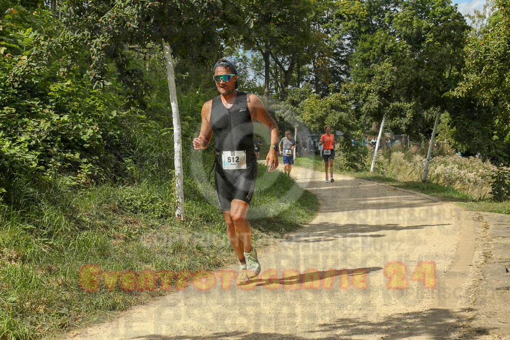 250824_1412_EX1_5385 | Sportfotografie im Rhein-Sieg Kreis, Köln, Bonn, NRW, Rheinland Pfalz, Hessen, etc. Unser Tätigkeitsfeld umfasst den Laufsport vom Volkslauf über den Marathon, Duathlon, Triathon bis zum Ultralauf wie Kölnpfad Ultra oder Schindertrail.