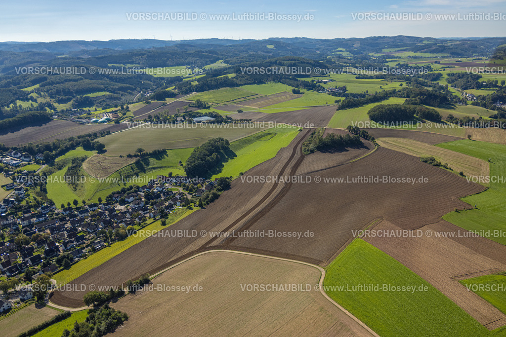 Lennestadt230909544Grevernbrueck | Luftbild, Wiesen und Felder mit Fernsicht, Grevenbrück, Lennestadt, Sauerland, Nordrhein-Westfalen, Deutschland