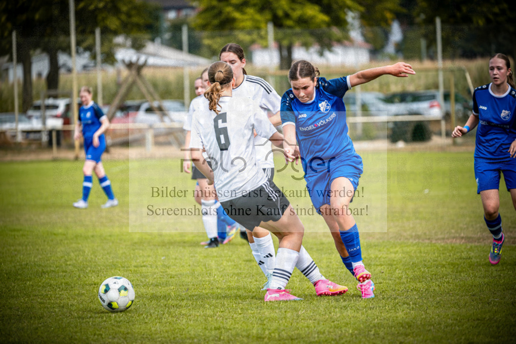 SG Bohmte/Ostercappeln/Schwagstorf - SV Harderberg - Frauen Bezirkpokal | Frauen Bezirkpokal · 1. Damen - 1. Damen · Sportplatz - Realisiert mit Pictrs.com
