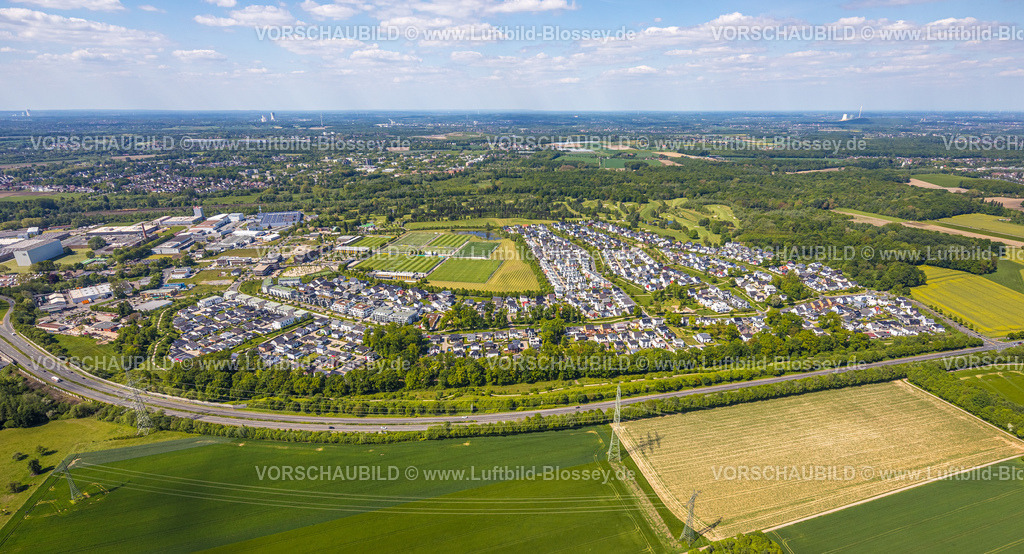 Dortmund230512086 | Luftbild, DSW 21 Dortmunder Stadtwerke, Wohngebiet Hohenbuschei, BVB 09 Borussia Dortmund Trainingszentrum, Adi-Preißler-Allee, Brackeler Feld, Brackel, Dortmund, Ruhrgebiet, Nordrhein-Westfalen, Deutschland