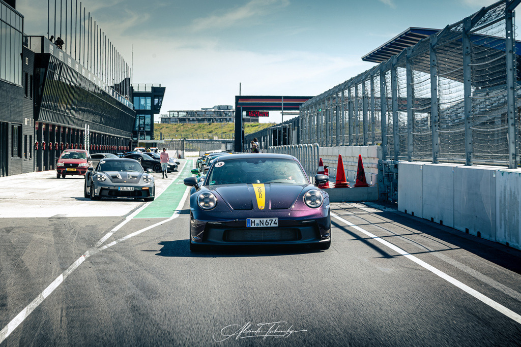 R6AT5433 _Alexander Tschuncky | Entdecken Sie die faszinierende Welt von Alexander Tschuncky Arts: Kreative Fotografie, atemberaubende Automobilkunst und hochwertiger Bilderdruck. Lassen Sie sich inspirieren! - Realisiert mit Pictrs.com