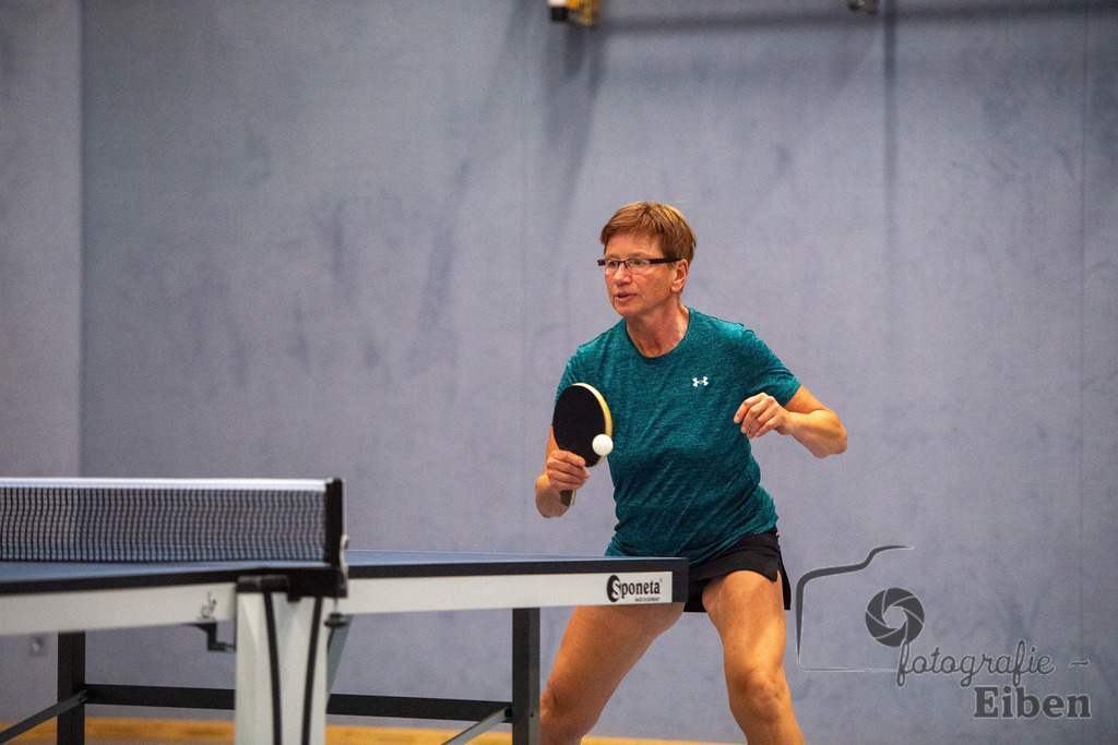 TuS Spohle-VfL Edewecht | Ute Meinen (VfL Edewecht); Frauen Bezirksliga; TuS Spohle (blau)-VfL Edewecht (grün) am 23.09.2024; in Spohle (Sporthalle Wiefelsteder Straße), Photo: Philip Eiben 2024 - Realisiert mit Pictrs.com