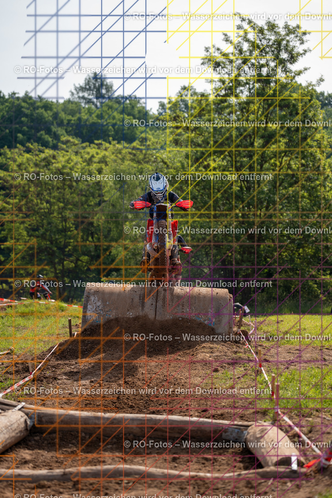 Wolfshausen 4 Lauf -216 | Sportfotografie von RO-Fotos: Motorsport, Motocross, Enduro, Laufveranstaltungen und Triathlon. Professionelle Fotos von Sportlern und Events. - Realisiert mit Pictrs.com