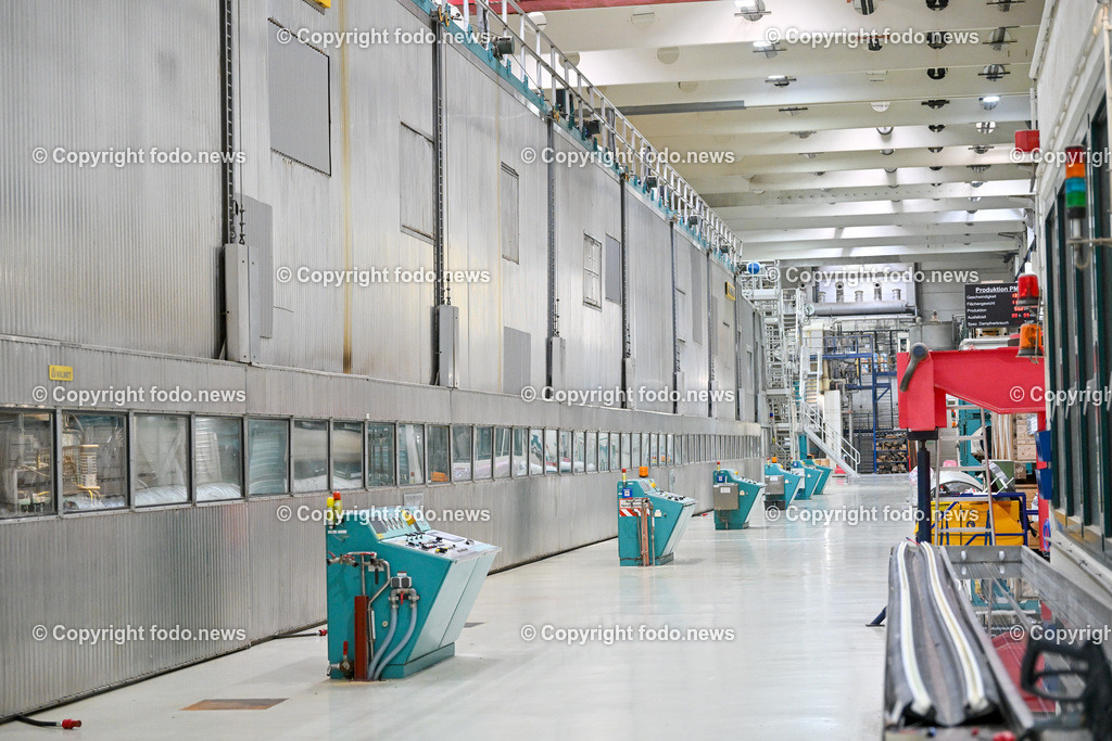 Heinzel Paper_ Laakirchen Papier AG_ 29.06.2023-83 | 29.06.2023, Laakirchen, AUT, Heinzel Paper, Laakirchen Papier AG, im Bild Papiermaschine PM10