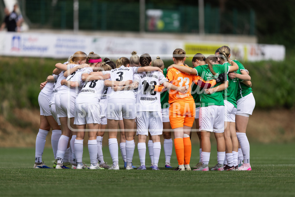 Fußball I Frauen I Testspiel I SpVg Aurich - DJK Arminia Ibbenbüren I 15320 | realhellocedii - Realisiert mit Pictrs.com