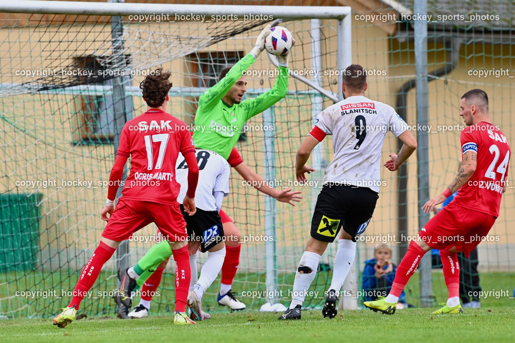 SVG Bleiburg vs. SAK 23.9.2023 | #17 Jan Sasa Ogris-Martic SAK, #28 Al Mahic SVG Bleiburg, #1 Kristian Kondic SAK, #9 Adnan Besic (K) SVG Bleiburg, #24 Zoran Vukovic (K) SAK, SVG Bleiburg vs. SAK 23.9.2023, SVG Bleiburg vs. SAK am 23.09.2023 in Bleiburg (Karl Kornberger Stadion), Austria, (Photo by Bernd Stefan)