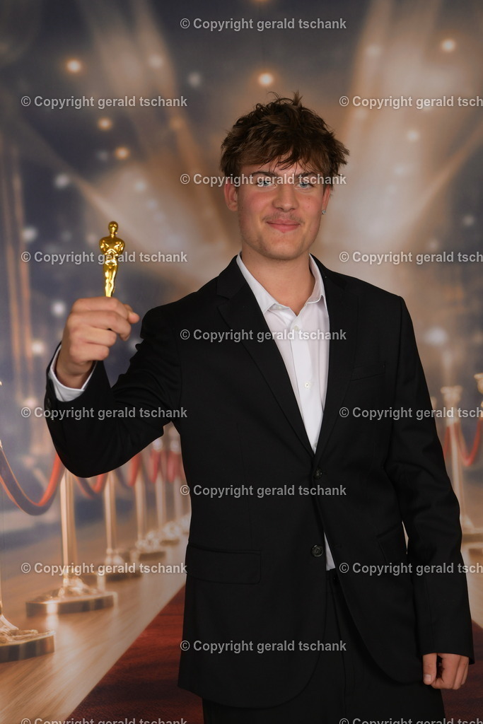 MT1_4417 | Wählen Sie hier bitte Ihr bestes Foto aus, mit diesem Bild wird Ihr Set produziert. Sollten Sie kein Bild wählen oder mehrere suchen wir das Beste aus!