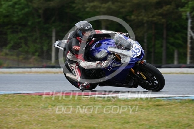 2024_05_03_PBK_12429 | Sportfotografie; SlowMotion; Video; Rennstrecke; Hafeneger; Speer; Racing; RSE; BMW; CBO; Trackday; Motorsportarena; Hockenheimring; Brno; Most; Barcelona; Valencia