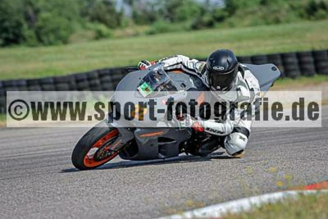 spof7630 | Professionelle Fotos von Sportveranstaltungen, aber auch Hochzeiten und anderen Events. - Realisiert mit Pictrs.com