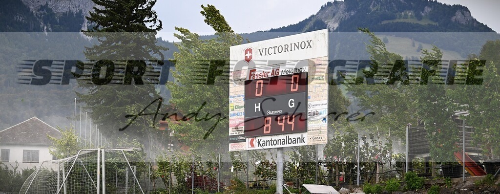 aaaDSC_7220stürmisch | Kaufen Sie Sportbilder im Onlineshop von Andy Scherrer Sportfotografie. Faszinierende Bilder von Sportevents aus der ganzen Schweiz. Fussball, Frauenfussball, Unihockey, Handball, Schwingen und weiteren Sportarten. - Realisiert mit Pictrs.com