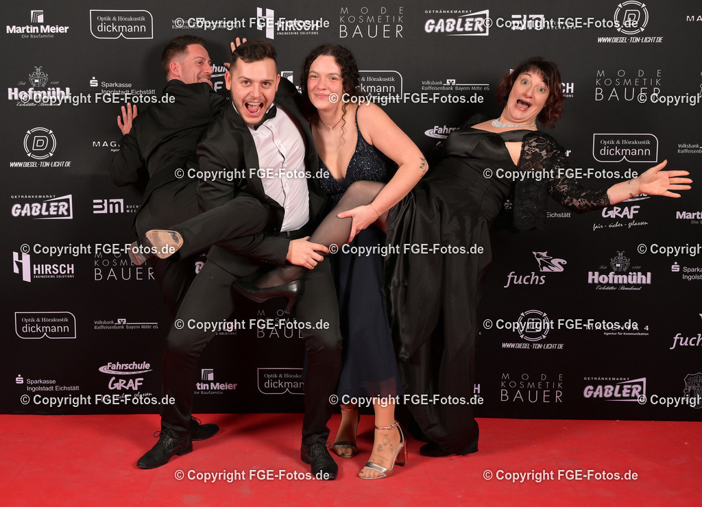 20240114-fge-fotos-0392 | Eröffnungsball der FGE am 14.01.2024 im Alten Stadttheater in Eichstätt. - Realisiert mit Pictrs.com