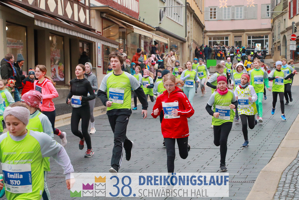 1700m Stadtwerke Jugendlauf | 3 Koenigslauf 2024 1700m Stadtwerke Jugendlauf - Realisiert mit Pictrs.com
