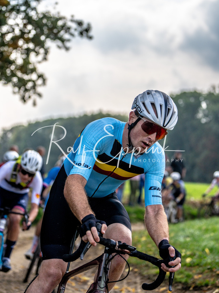 20251012_DSC02529 | Sportfotografie, Eventfotografie, Porträtfotografie, Radsport Fotograf, Triathlon Fotograf, Düsseldorf Fotograf, Köln Fotograf, Actionfotografie, Teamfotografie, Peoplefotografie, Business Portraits, Veranstaltungsfotografie, Reportagefotografie - Realisiert mit Pictrs.com