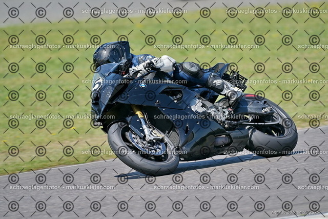 26BT01-1572 | 045 - Realisiert mit Pictrs.com
