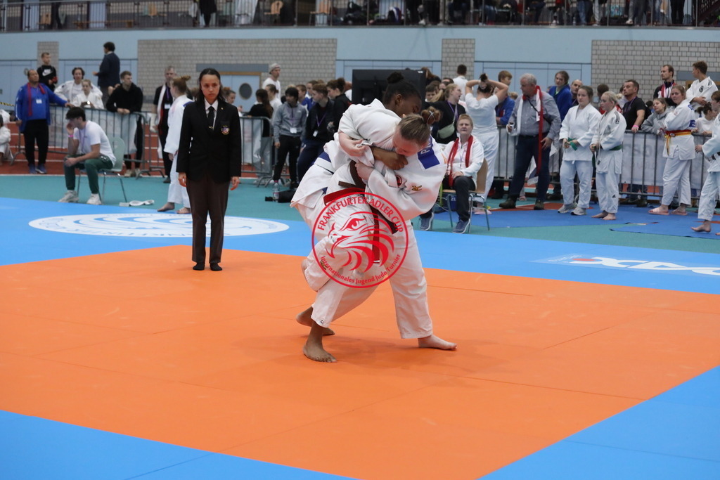 1J7A3477 | Fotos vom Adler Cup - Pictures from Adler Cup

Hier findet Ihr alle Eindrücke und großen Momente der Adler Cup Wochenenden. Here you will find all impressions and great moments of the Adler Cup weekends. - Realisiert mit Pictrs.com