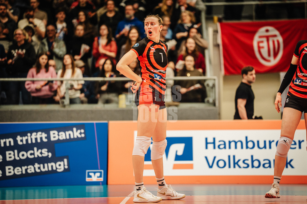 Volleyball | Frauen | Saison 2025/2026 | Volleyball Bundesliga | ETV Hamburger Volksbank Volleys vs. VC Wiesbaden | 14.03.2026 | Leonie Körtzinger (#7, ETV Hamburger Volksbank Volleys)