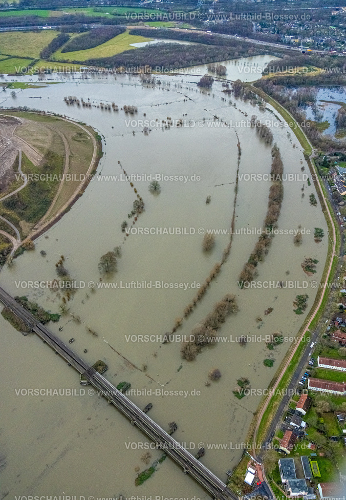 Duisburg231203191 | Luftbild vom Weihnachtshochwasser 2023 am Rhein, der Rhein tritt nach starken Regenfällen über die Ufer,  Alstaden, Oberhausen, Ruhrgebiet, Niederrhein, Nordrhein-Westfalen, Deutschland