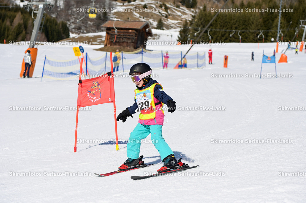 SRF_27.02.2026_509 | Skirennfotos,Serfaus,Fiss,Ladis,Kinderskirennen,Winter,Tirol,Oberland,skirace,SFL,feelfree,weil wir's genießen,ski,Ski,skifahren,Sonnenplateau, - Realisiert mit Pictrs.com