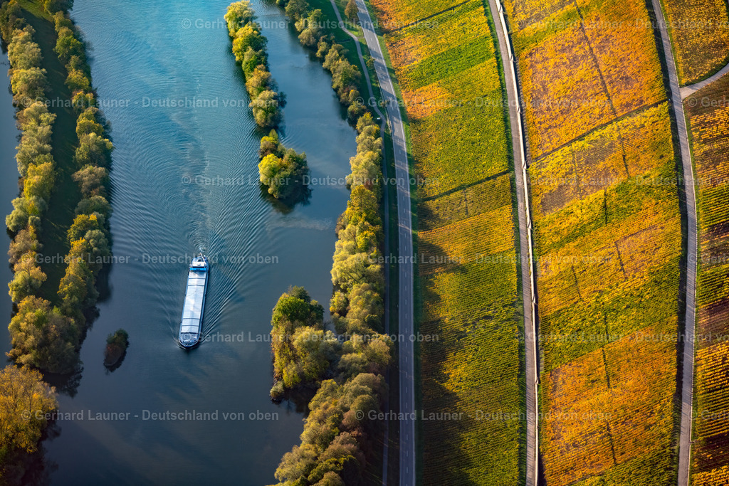 3905422 | Weinbergslandschaft an der Mainschleife bei Escherndorf und Nordheim