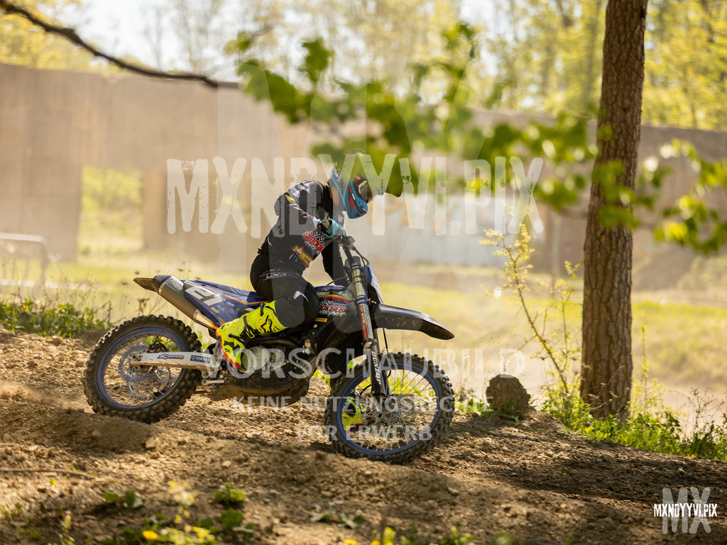 866A4976 | mxndyyvipix