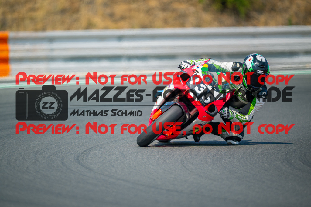 MaZZes-Fotomatrix-20260805-525771 | OPEN