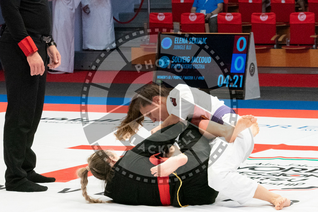 20231106PBB2318 | Fighters compete during the AJP World Master Championship in the Mubadala Arena in Abu Dhabi, Arab United Emirates, on November 6, 2023.