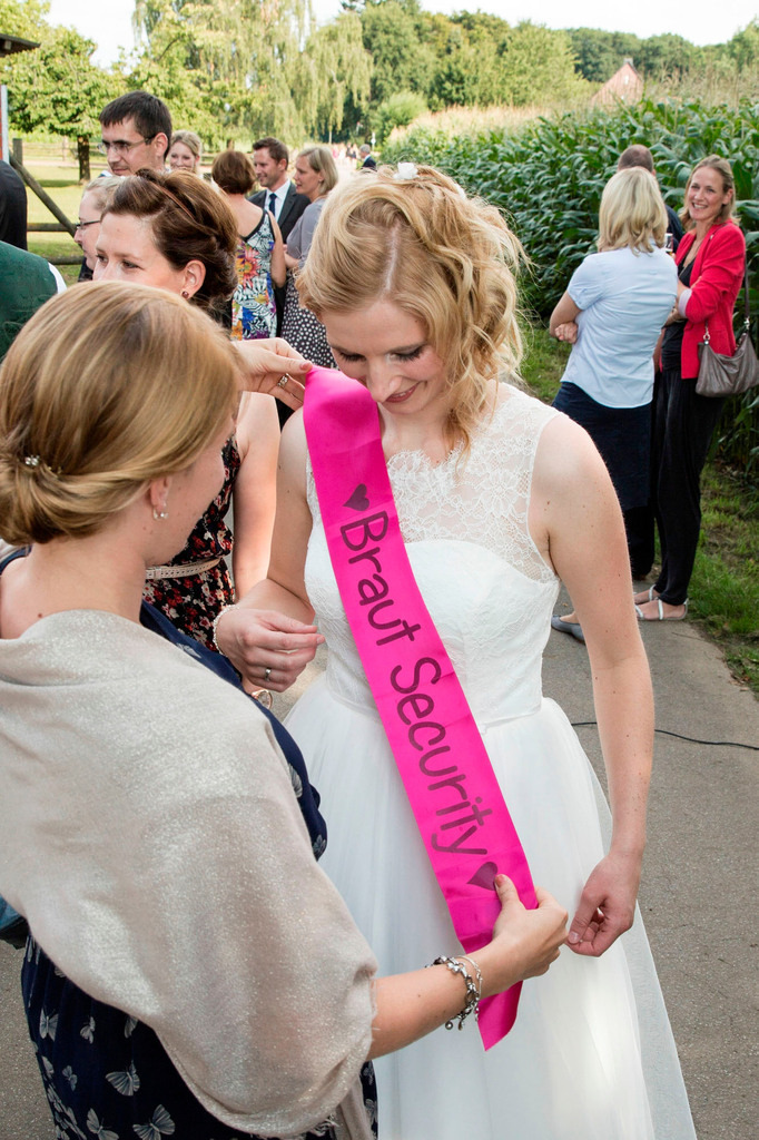 top-top.de Hochzeiten056 | Foto, Video, Fotografie, Videografie, Fotobox, DJ, Discjockey, Musik, Musikbox, Veranstaltung, Photobooth, Amazon, Ebay, Buchtipp, Bestseller, Autor, Verlag, Buch, Wesel, Hamminkeln, NRW, Dinslaken, Rees, Drohne, Hochzeit, Party, Fotobox, Wesel, Fotograf