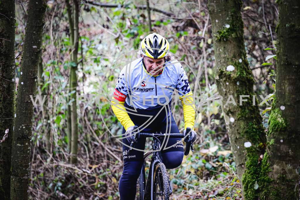..... | AUSTRIA, 24.11.24, 3.Radquerfeldein GP um das Sportzentrum Gunskirchen Image shows: Photo: Wapics / Andreas Willdoner