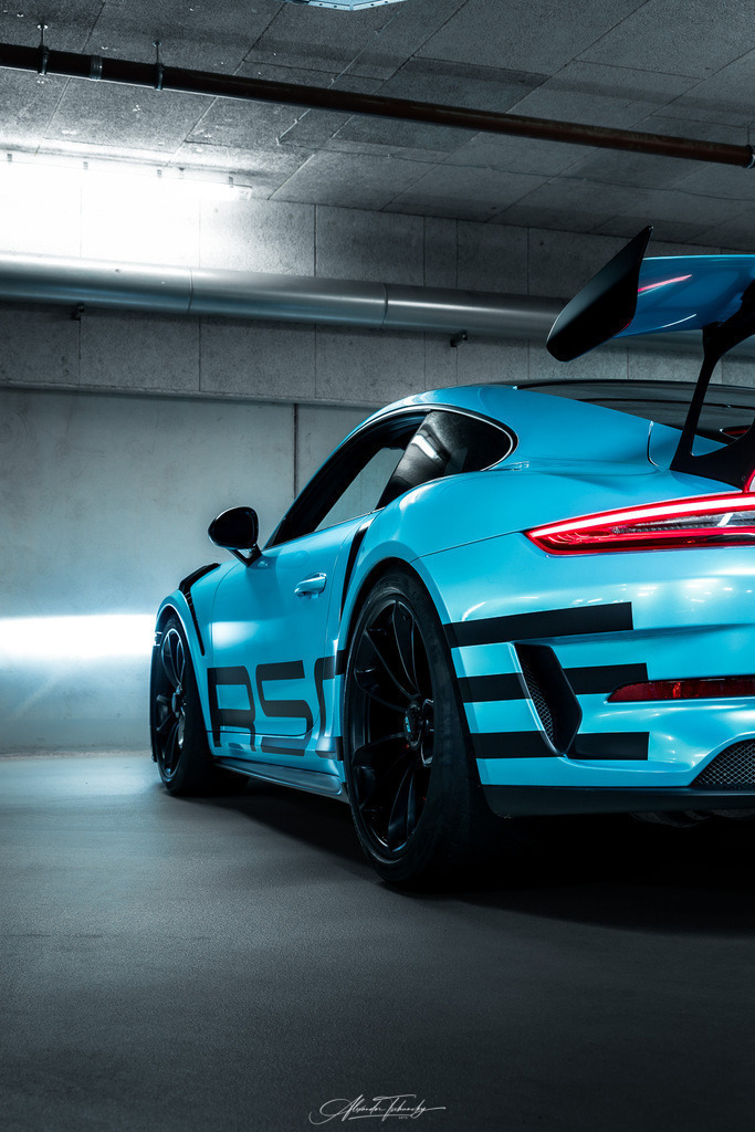 R6AT0473 _Alexander Tschuncky | Entdecken Sie die faszinierende Welt von Alexander Tschuncky Arts: Kreative Fotografie, atemberaubende Automobilkunst und hochwertiger Bilderdruck. Lassen Sie sich inspirieren! - Realisiert mit Pictrs.com