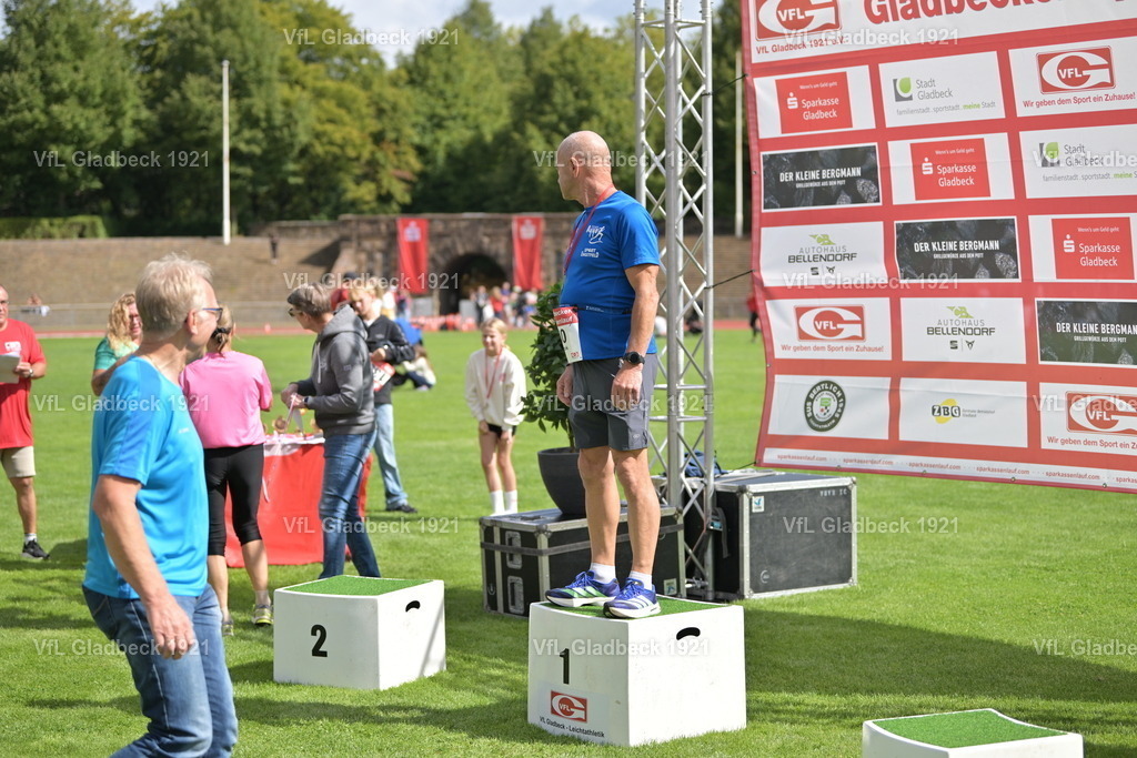 2026-08-23_Sparkassenlauf_Siegerehr_KH_00039 | Die Fotografen - Realisiert mit Pictrs.com