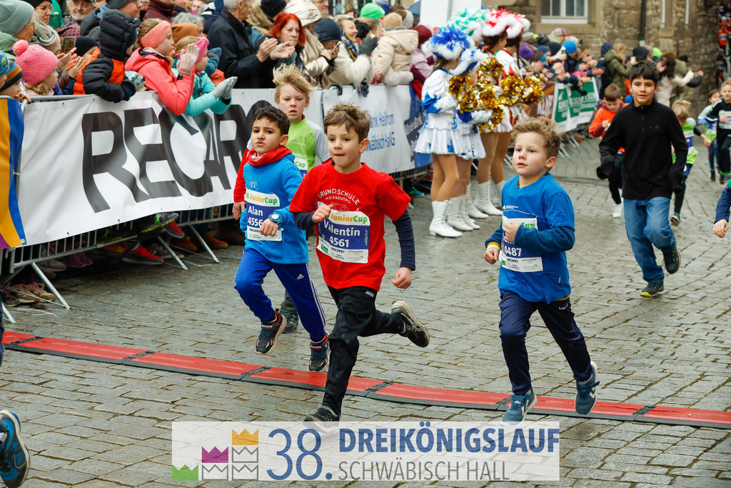 400m AOK Junior Cup | 3 Koenigslauf 2024 400m AOK Junior Cup - Realisiert mit Pictrs.com