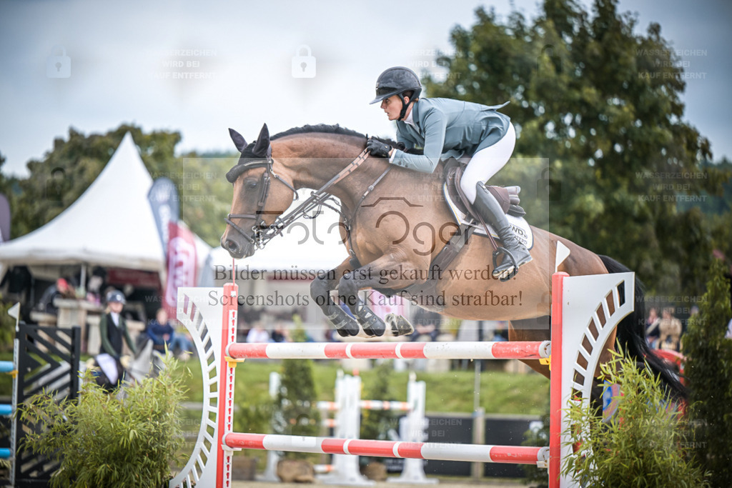 DOS_1129 | Entdecke hochwertige Reitturnierfotos von Foto Oger. Professionell, emotional und authentisch – jetzt Lieblingsmomente im Shop bestellen. - Realisiert mit Pictrs.com