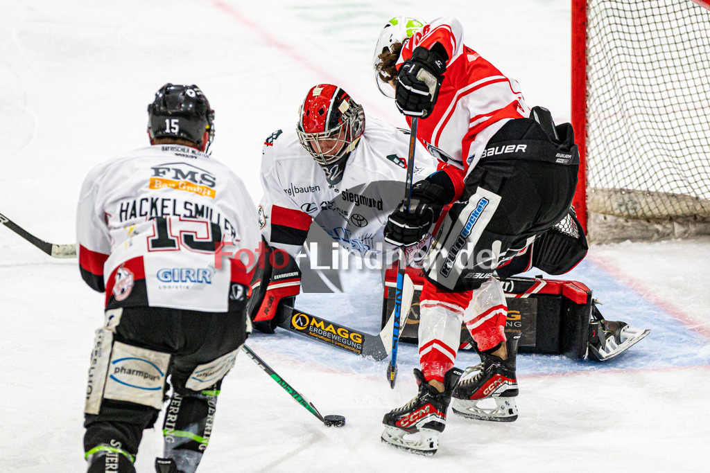 Spiel 1 Finale TSV Peißenberg Miners vs EHC Königsbrunn | Eishockey Bayernliga Playoffs 2023/2024, Spiel 1 Finale TSV Peißenberg Miners vs EHC Königsbrunn, 20240322,
Torchance Lynnden PASTACHAK (Miners 97),
2024-03-22 in Peißenberg (Eisstadion)
32 Stefan VAJS (EHC Goalie 32), 96 Lynnden PASTACHAK (Miners 97)
Copyright: WolfgangxLindner foto-lindner.de